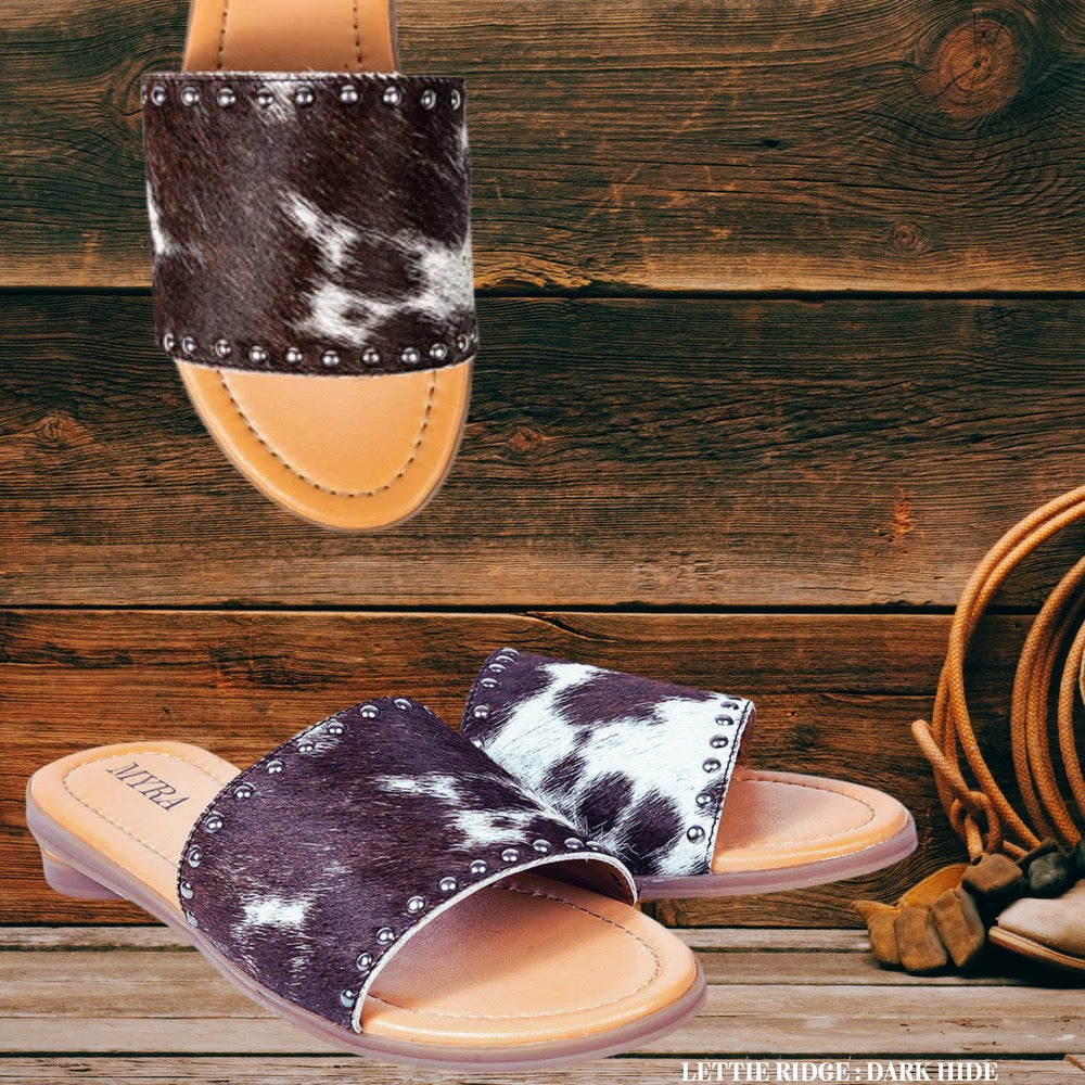 Lettie Ridge in Dark Hide